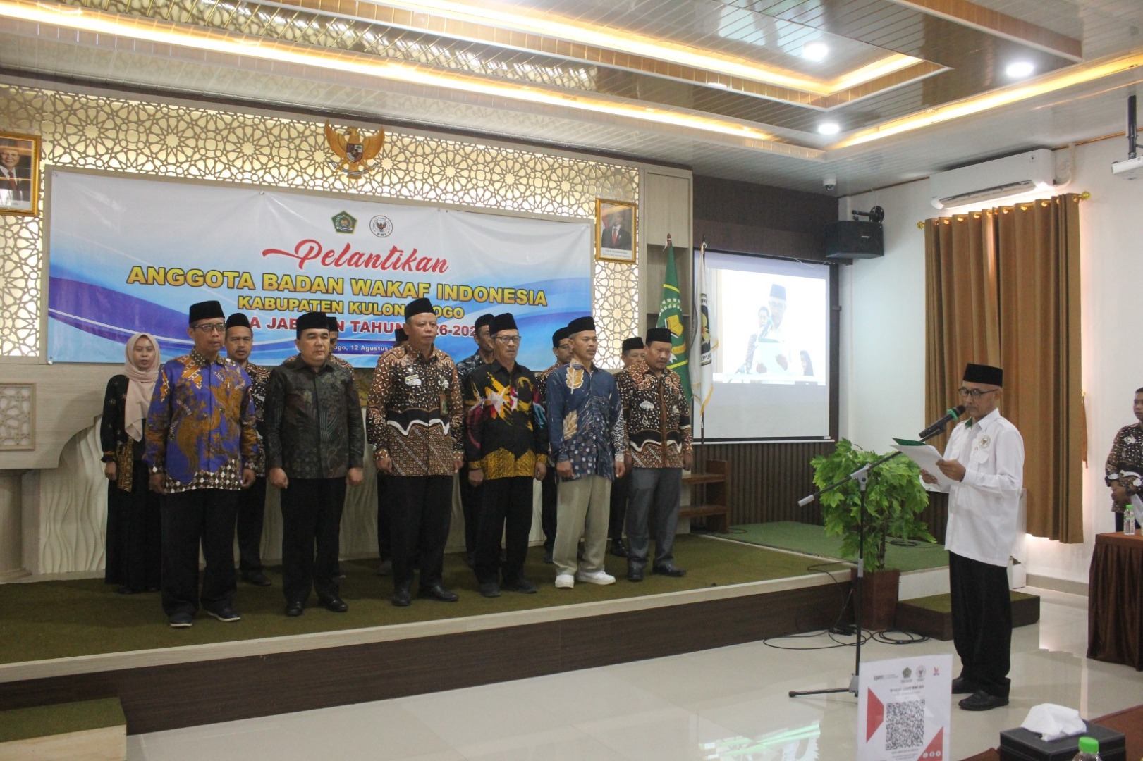 Ketua BWI DIY Lantik Anggota BWI Kabupaten Kulonprogo Masa Bakti 2026-2029