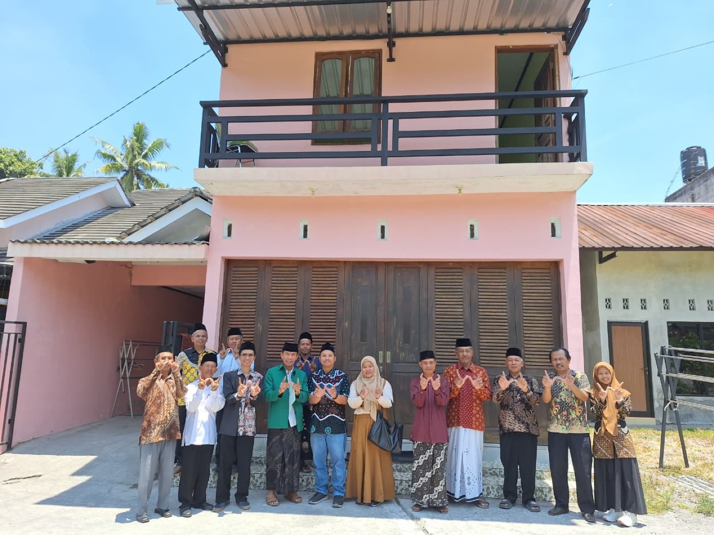 Prof. Muhammad Akhsin Muflikhun Wakafkan Tanah 162 M² di Tempel untuk Kemaslahatan Umat